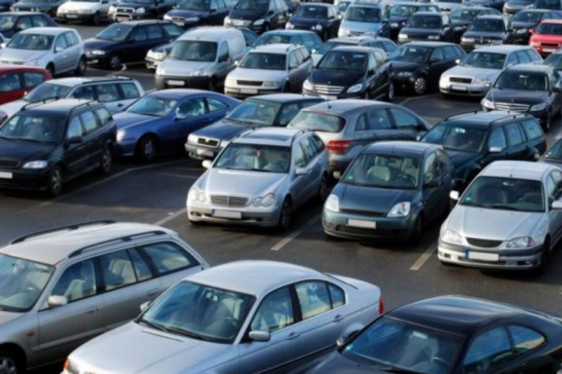 Українці стали більше купувати імпортних автомобілів