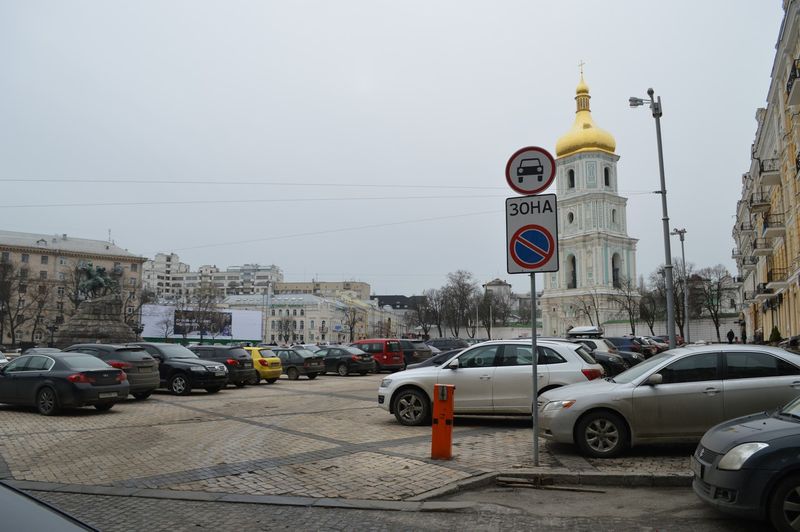 Завтра набуває чинності закон, який полегшить боротьбу зі стихійними парковками