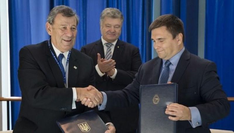 Україна підписала безвіз зі ще однією державою