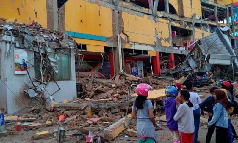 Землетрус і цунамі в Індонезії: сотні загиблих