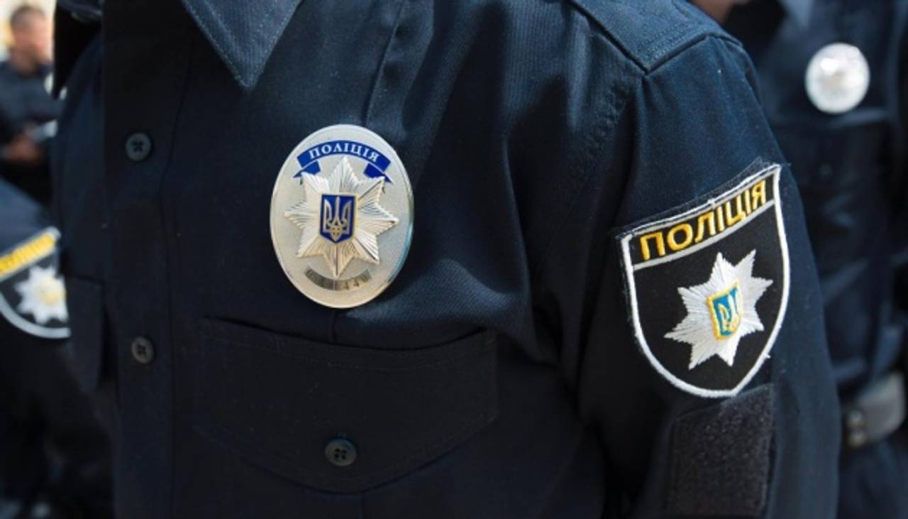 Поліція розслідує обстріл квартири прес-секретаря Омеляна як хуліганство