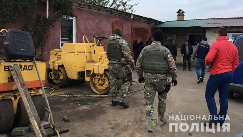 Київська поліція затримала зловмисників, які наживалися на ремонті доріг