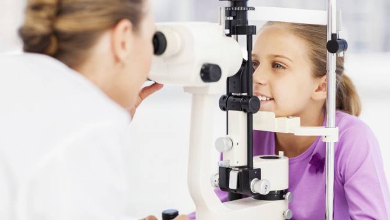 Які хвороби очей передаються у спадок, а які - ні: пояснення офтальмолога