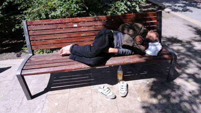 В Угорщині безхатченкам заборонили спати на вулиці