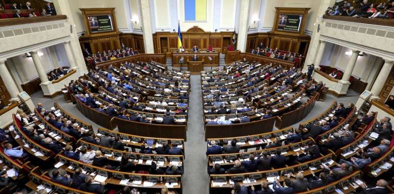 Парламент сьогодні розгляне зняття недоторканності з Вілкула і Колєснікова