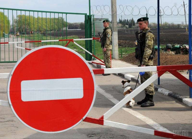 За незаконний в'їзд до України росіянам загрожує ув'язнення. Рада внесла зміни до ККУ