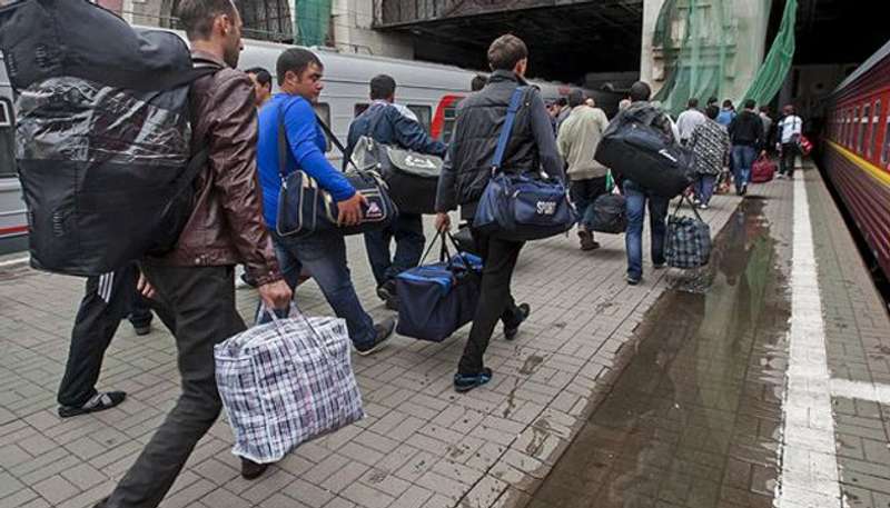 Кожен третій іноземець, що отримав посвідку на проживання в ЄС - українець