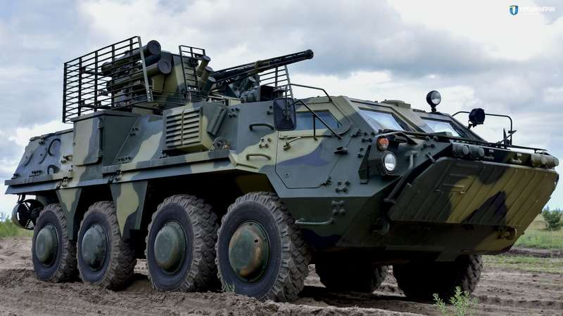 Військо отримало сім БТР-4 із нової української сталі