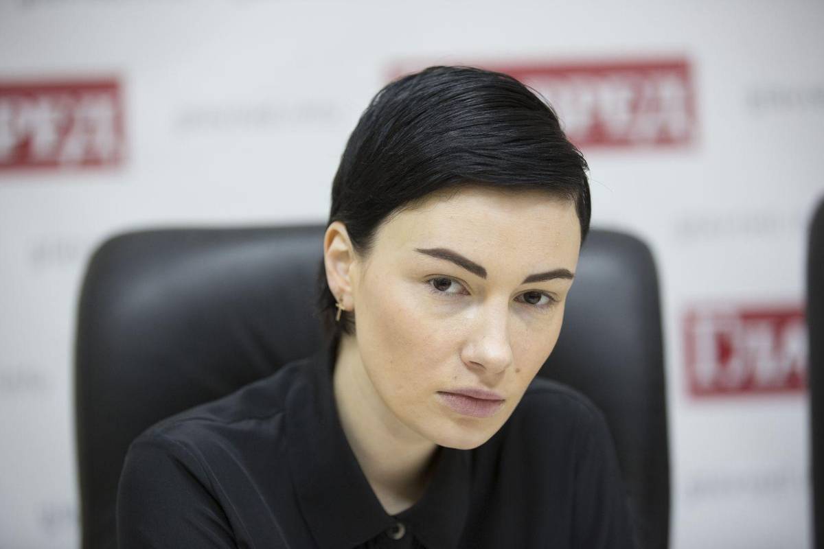 Як Приходько, так і уходько. Соцмережі вибухнули мемами і анекдотами після політичної заяви співачки