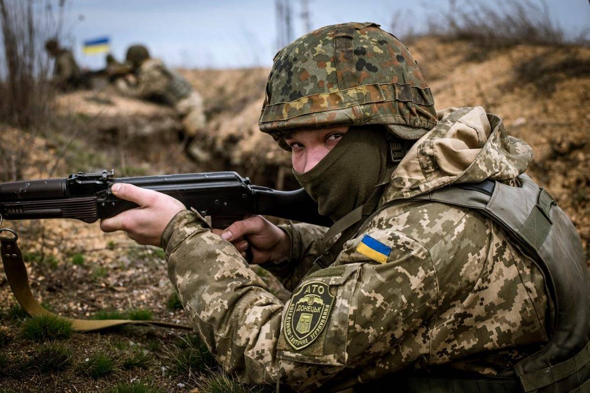 Бойовики стріляли прицільно по Луганському, Мар'їнці та Широкиному