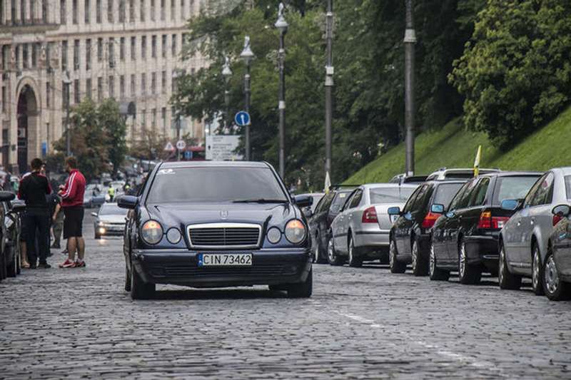 “Євробляхери” виходять на протест: у багатьох містах буде ускладнено рух автотранспорту