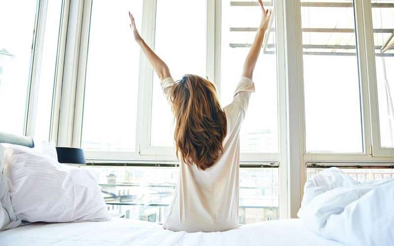 Науковці назвали найкращий час для ранкового пробудження