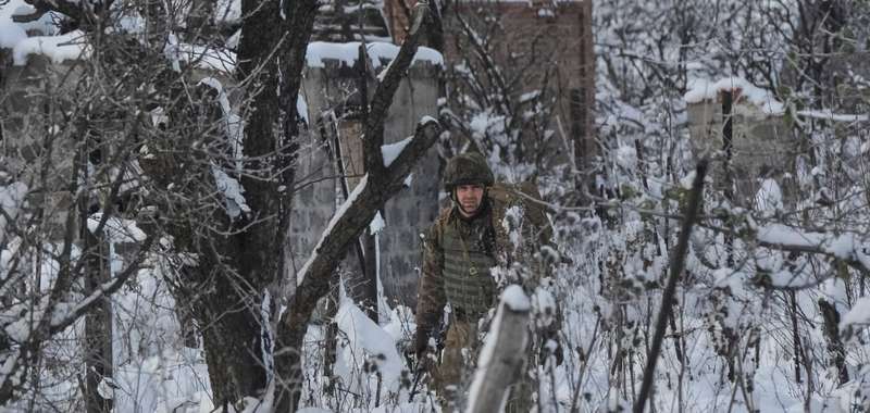 Звістки з фронту: ворог знову стріляє, є поранені