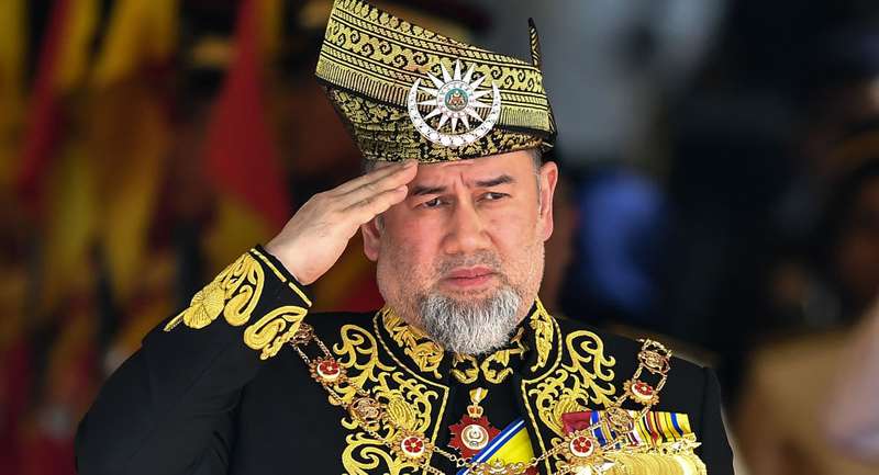 Король Малайзії зрікся престолу. Ймовірно, через чутки