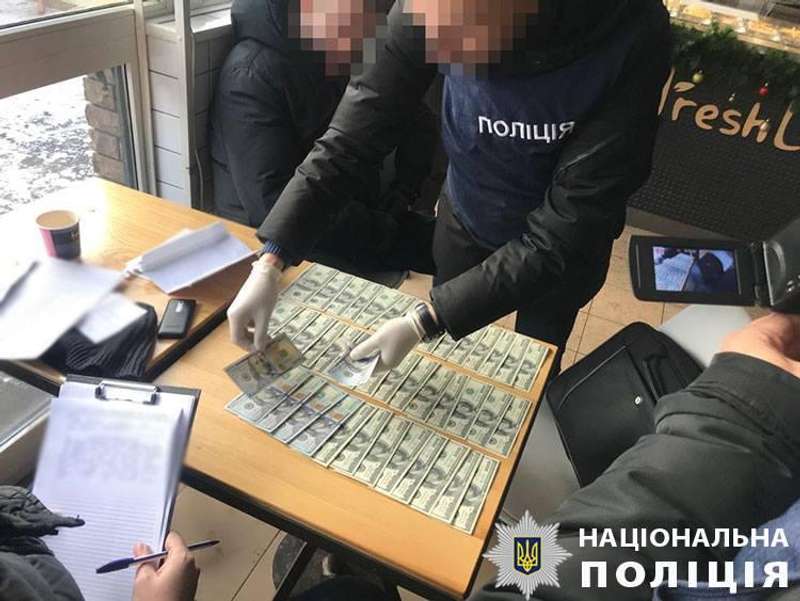 У столиці на хабарі погорів службовець Мінрегіону 