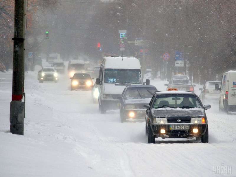 Негода в Україні: у Запорізькій області частково обмежили рух транспорту