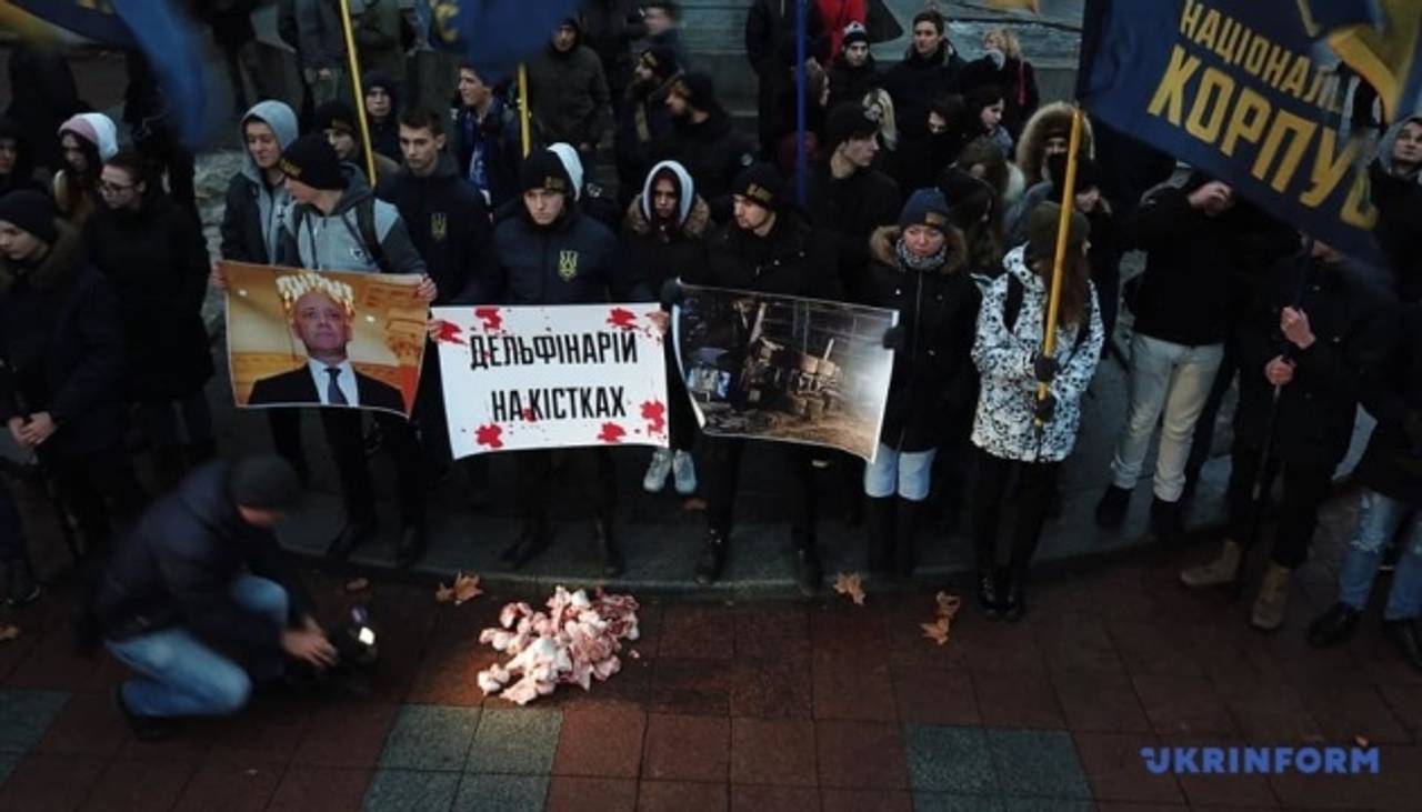 Одесити під міськрадою вимагали зупинити скандальне будівництво на Ланжероні