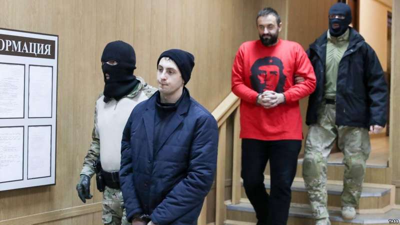 Московський суд продовжив арешт 12 українським морякам