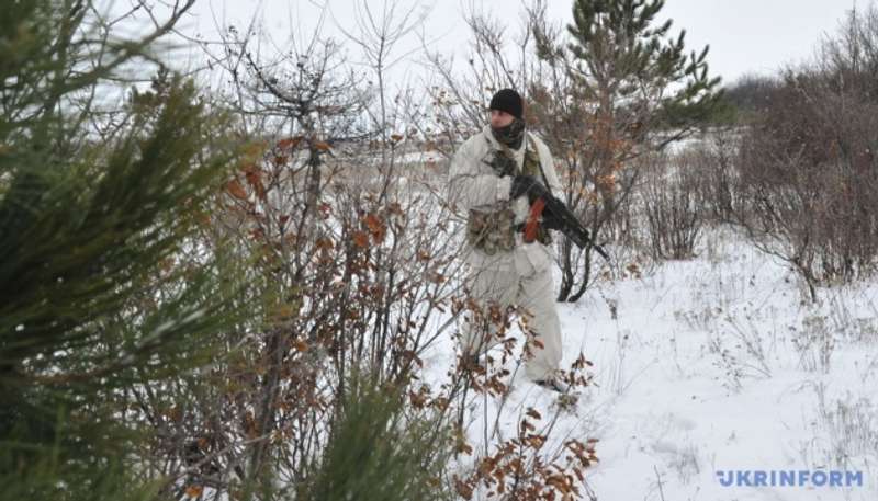 Окупанти 12 разів обстріляли позиції ЗСУ: один загиблий, двоє поранених