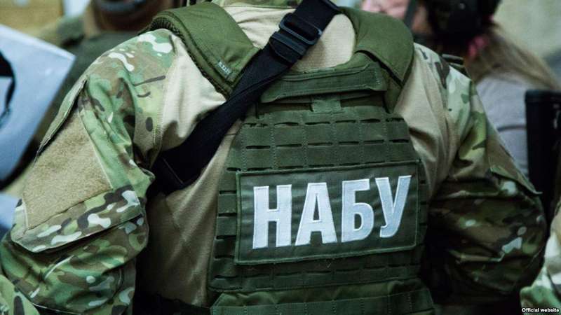 НАБУ оголосило про підозру 6 особам щодо розкрадання майже 100 мільйонів Укрзалізниці