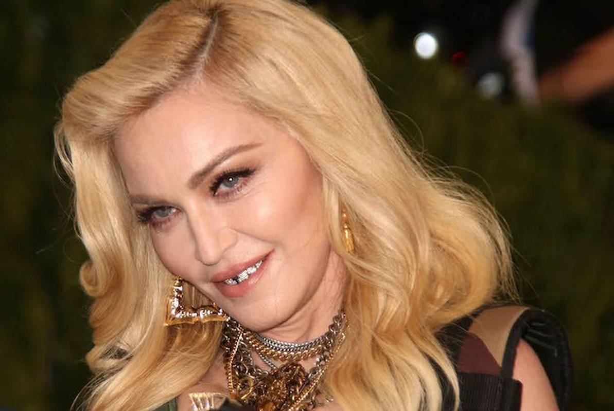 Нова зачіска, новий колір: Мадонна приголомшила зміною іміджу