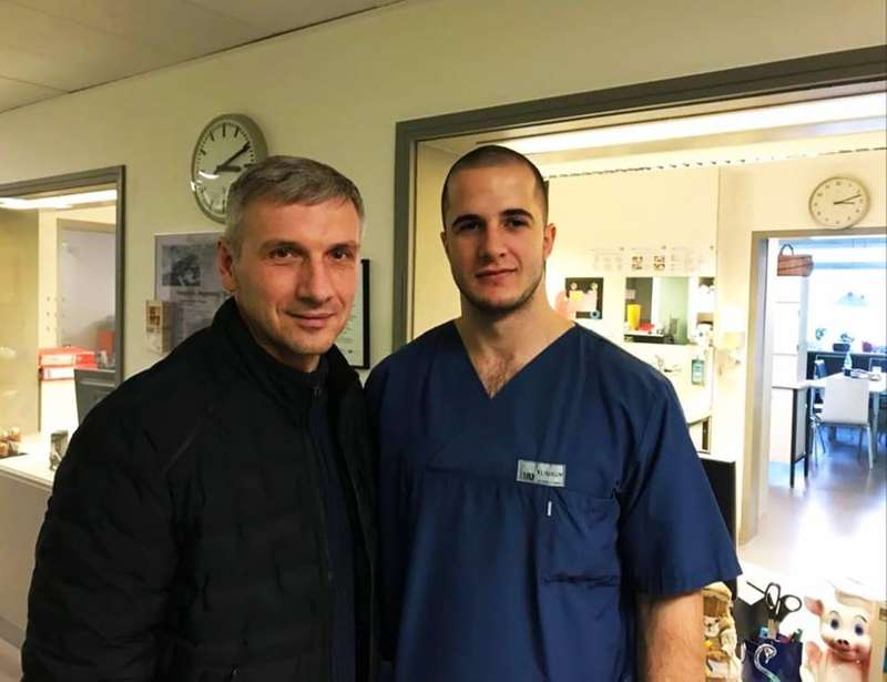 Олега Михайлика виписали з лікарні після вилучення кулі з легені