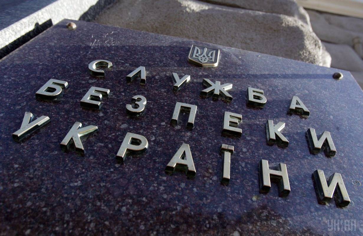 У Вінниці затримали поліцейських-хабарників, які погрожували чоловікові кримінальною справою