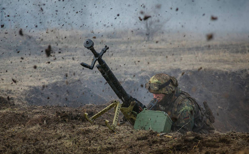 Бойовики на Донбасі не припиняють обстрілів: у нас - поранений