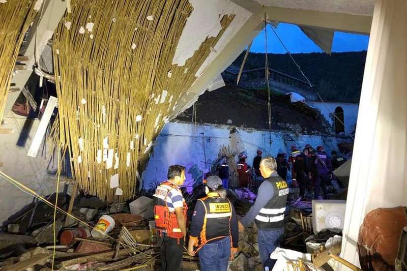 Під час святкування весілля у Перу обвалилася стіна готелю, 15 загиблих