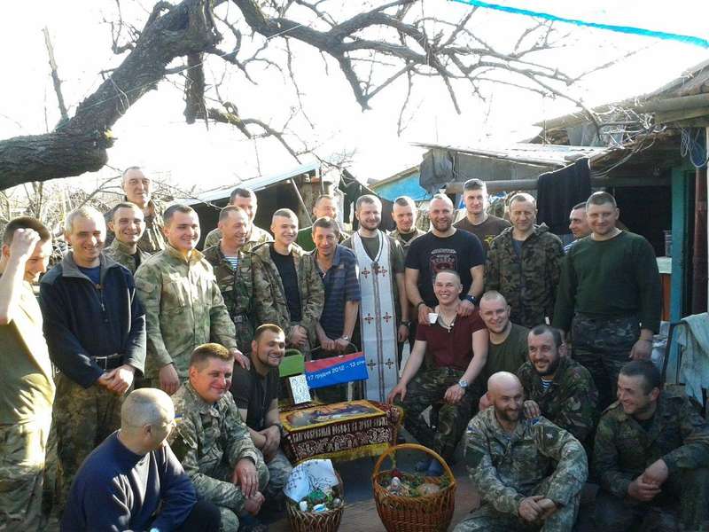Великдень у Кримському. Бійці дочекались свого капелана!