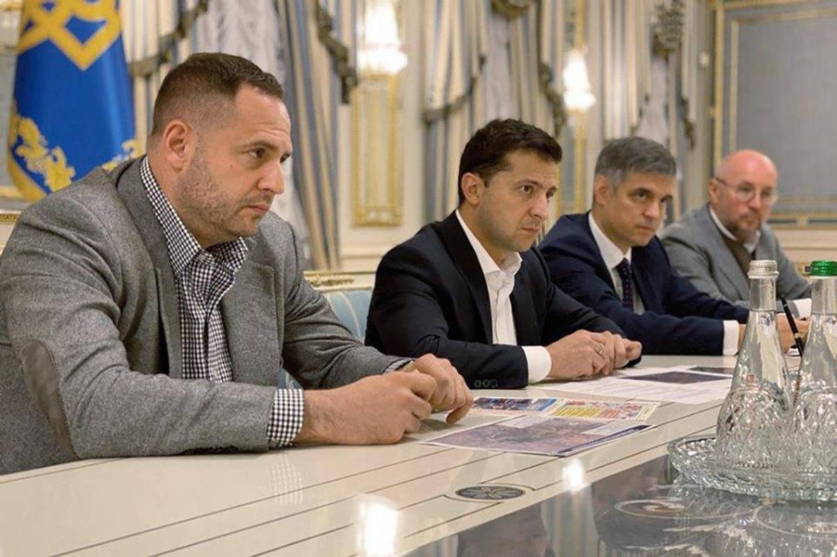 Фото зі сторінки Офісу президента у facebook