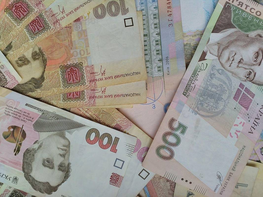 Плюс 500 гривень. Пенсіонерам, старшим за 75 років, виплачуватимуть щомісячну надбавку