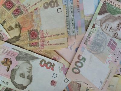 Плюс 500 гривень. Пенсіонерам, старшим за 75 років, виплачуватимуть щомісячну надбавку