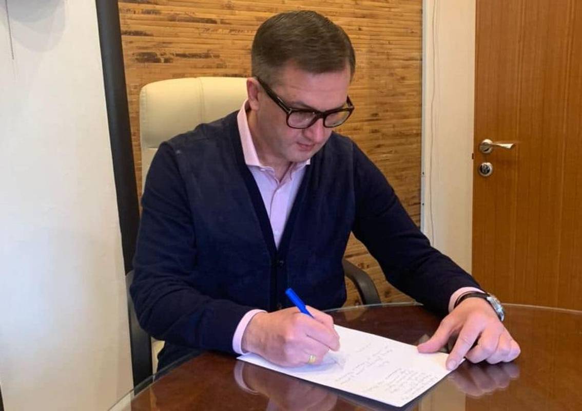 Цю сторінку перегорнуто. Голова Офісу президента прийняв відставку Ігоря Уманського