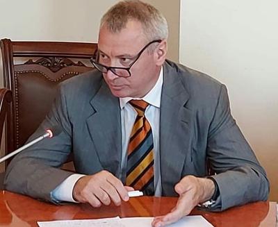 А ви знаєте, хто мій дядько. Кабмін звільнив заступника міністра Немілостівого, який потрапив у п'яний скандал