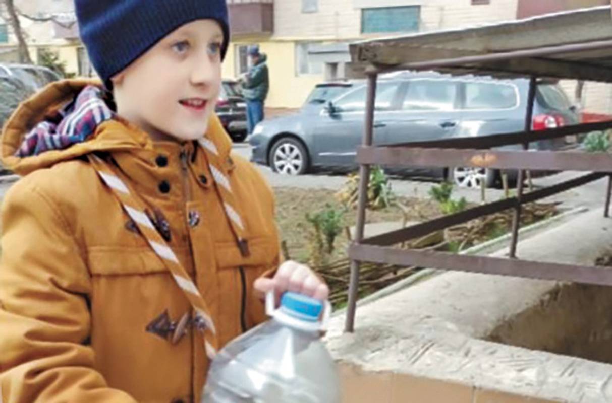Історія про хлопчика-переселенця, який шукав роботу у Чернівцях, отримала несподіване продовження