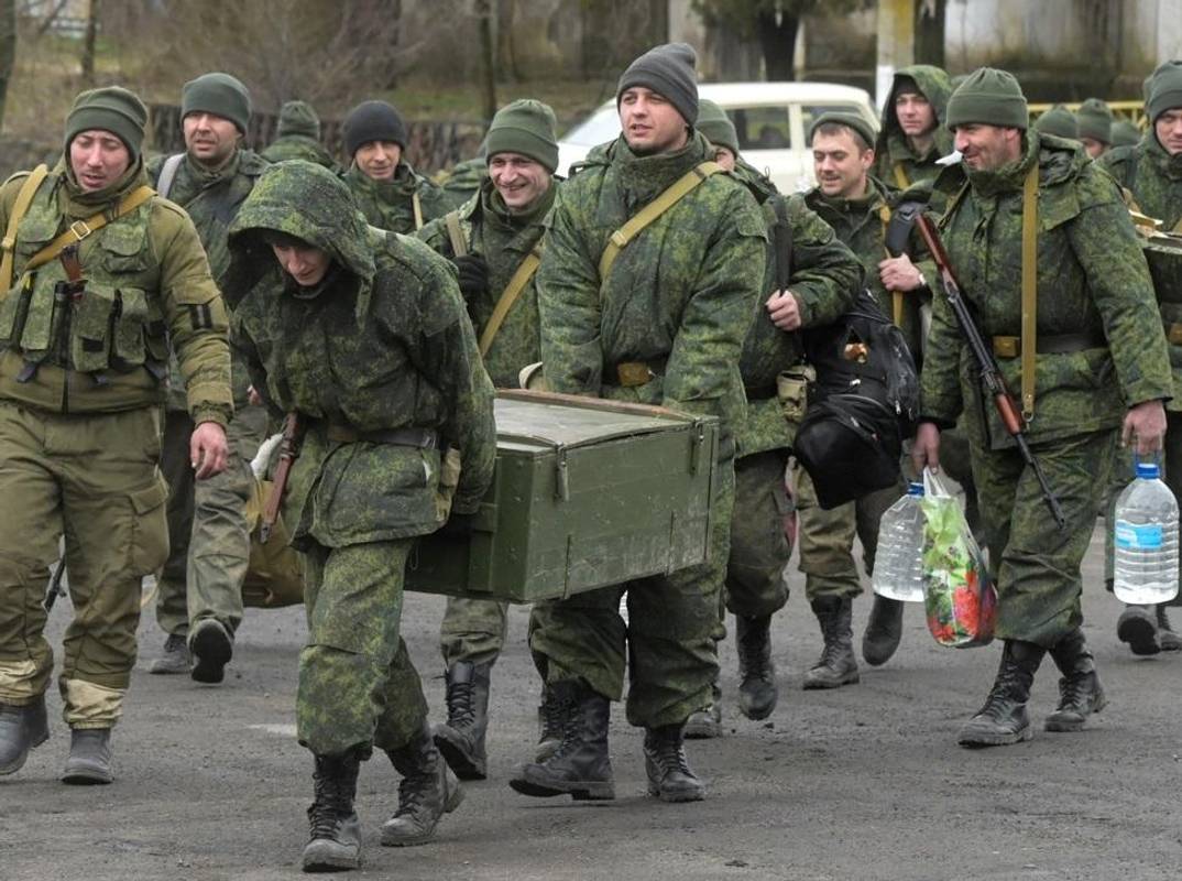 На Херсонщині окупанти намагаються відновити уражені понтонно-мостові переправи, — Генштаб