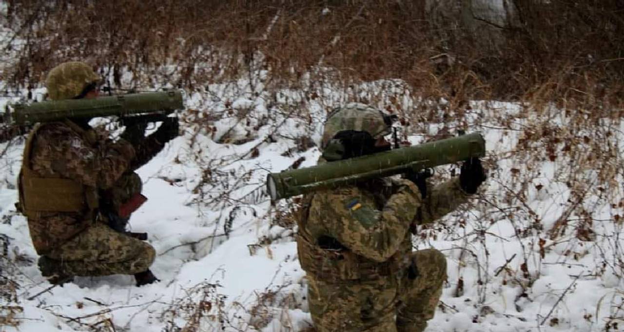 Ворог намагається наступати на трьох напрямках. ЗСУ завдали ударів по 18 районах скупчення противника