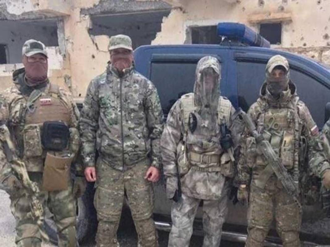 Берет чвк вагнера. ЧВК Вагнер. Наемники Вагнера. Вагнер ЧВК Ростов 2023. ЧВК Вагнера в мали.