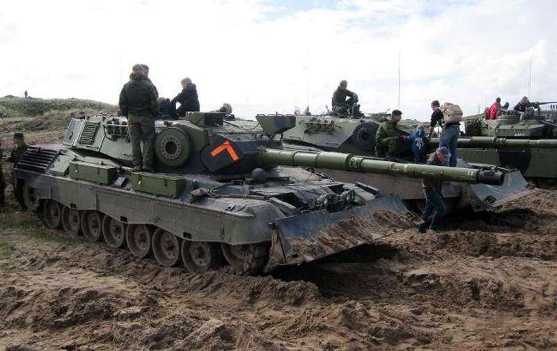 Уряд Німеччини схвалив поставку в Україну танків Leopard 1 з промислових запасів. Коли прибудуть?