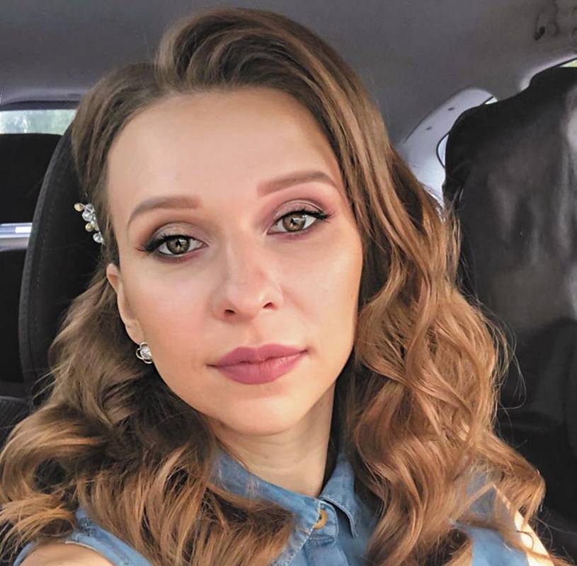 Оксана Гладій, за словами родини, жодних нарікань на здоров‘я не мала.