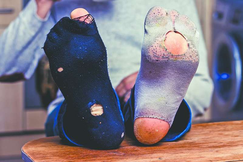 Діряві шкарпетки