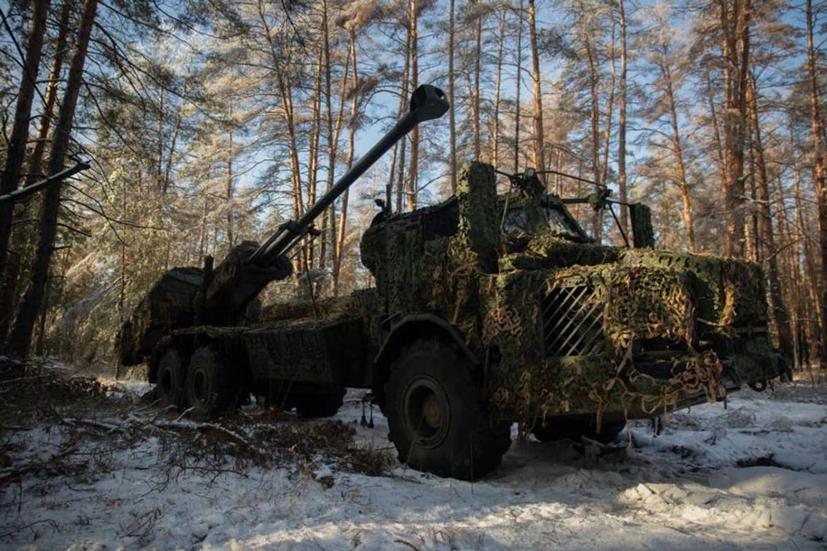 Окупанти просуваються на трьох напрямках, не жаліючи ресурсів: за добу втратили 1 250 солдатів