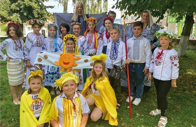 Фото з фб-сторінки зразкового дитячого театру “Дивосвіт”