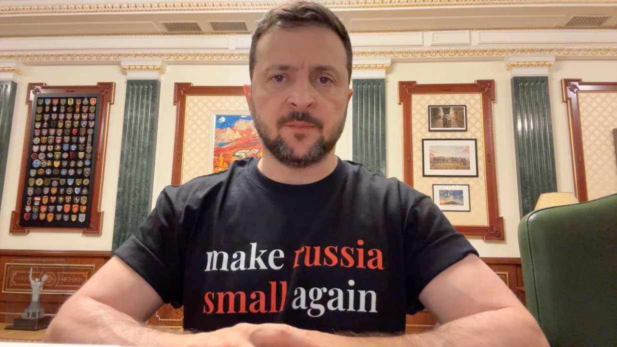 Zelenskyi’s T-shirt angered Russians: they threaten to go to Kyiv – Details