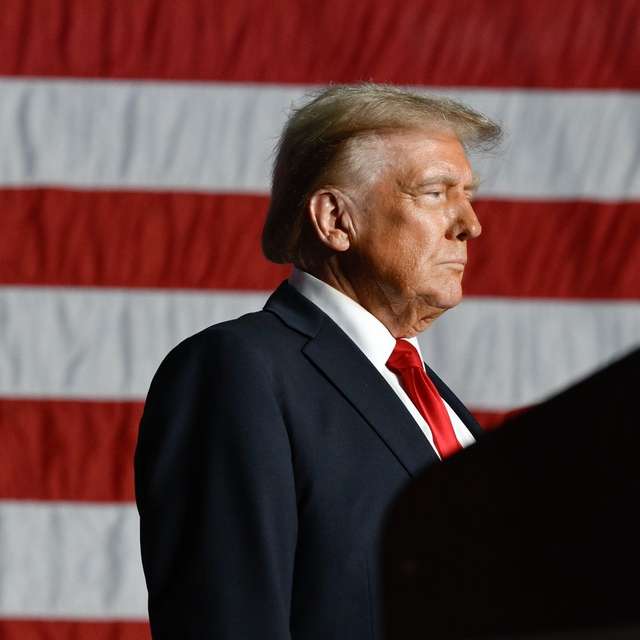 Трамп заявив, що переговори про “поділ території” України уже тривають