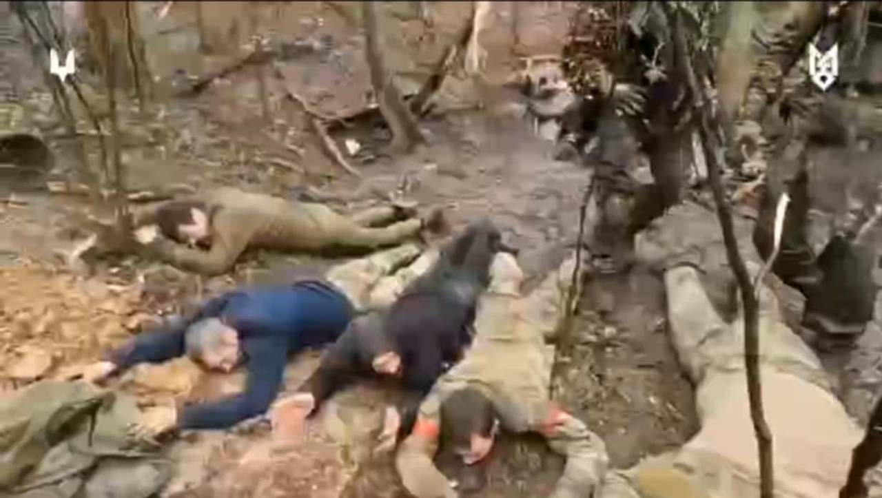 Скриншот з відео