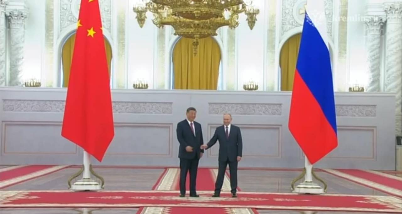 Скриншот з відео