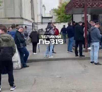 Скриншот з відео