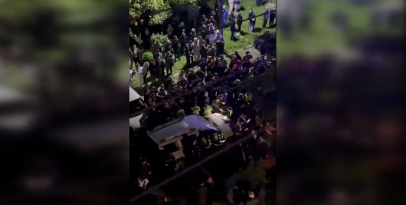 Скриншот з відео.
